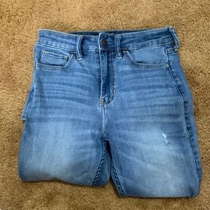 Hollister high rise super skinny Jean.